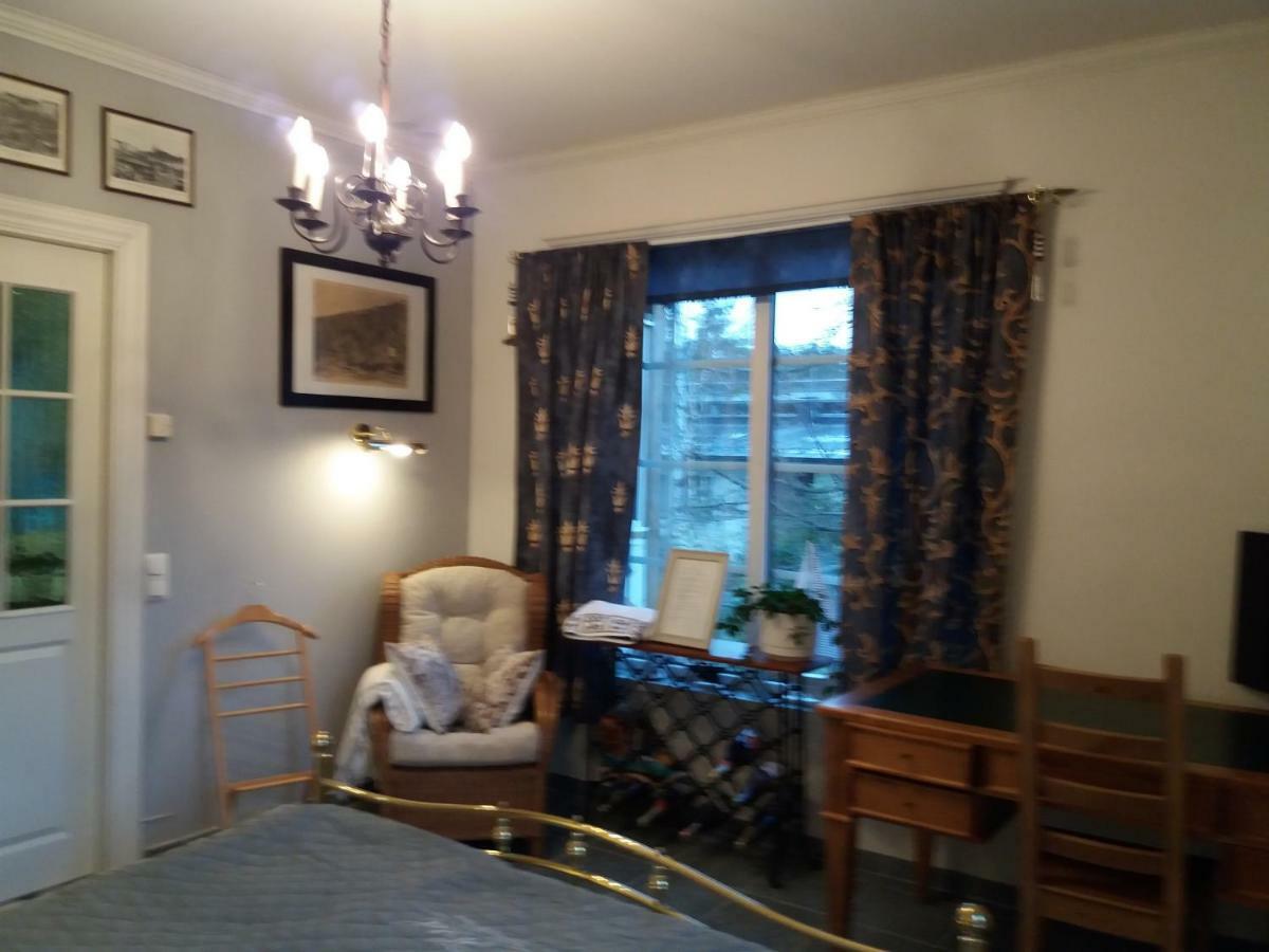 Room In Villa Emilia Espoo Extérieur photo